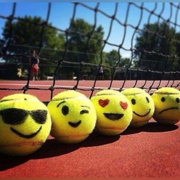 STYLE ME - JADAโ S CLOSET - Picture 6 of 16